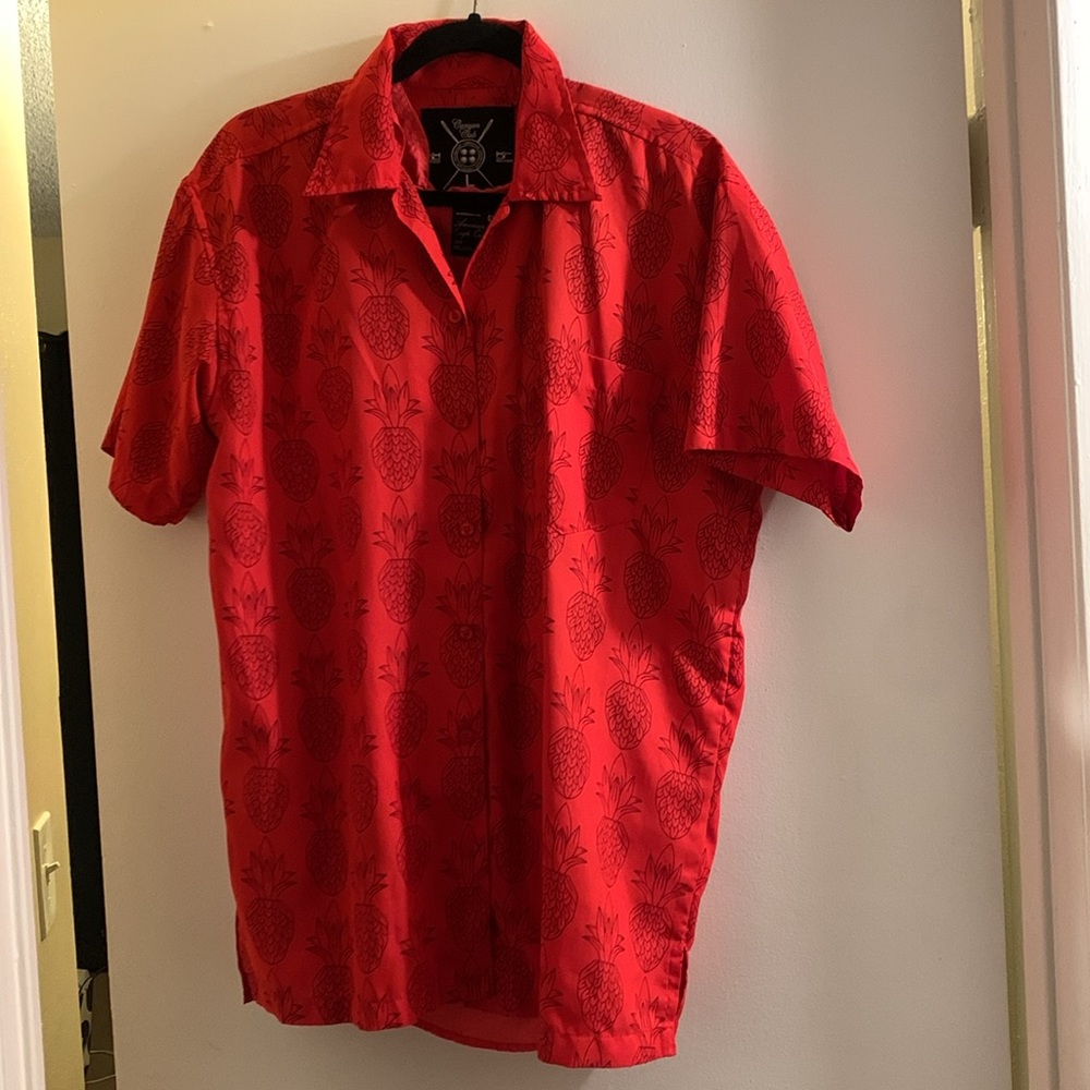 Men’s - Red Short Sleeve Shirt- L